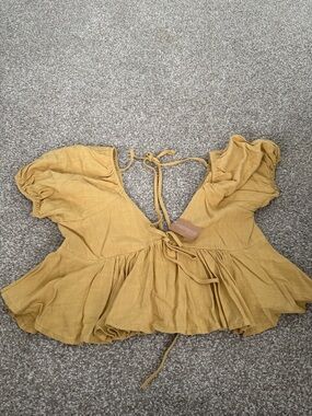 vestique Mustard Yellow Puff-Sleeve Tie-Front Peplum Crop Top
